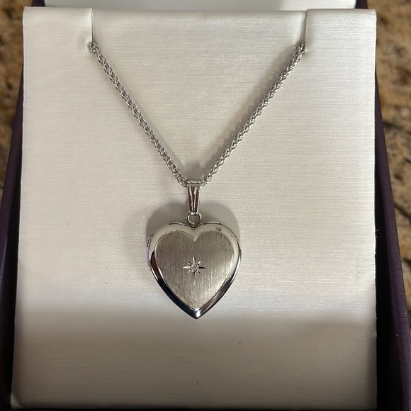 Ben Bridge Locket Necklace - Picture 3 of 10